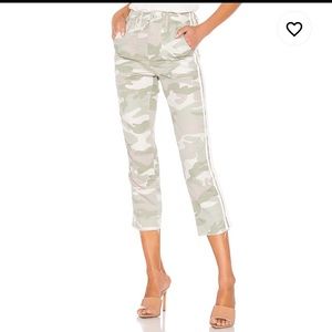 TheShaker Chop Crop pants in Desert Print
MOTHER